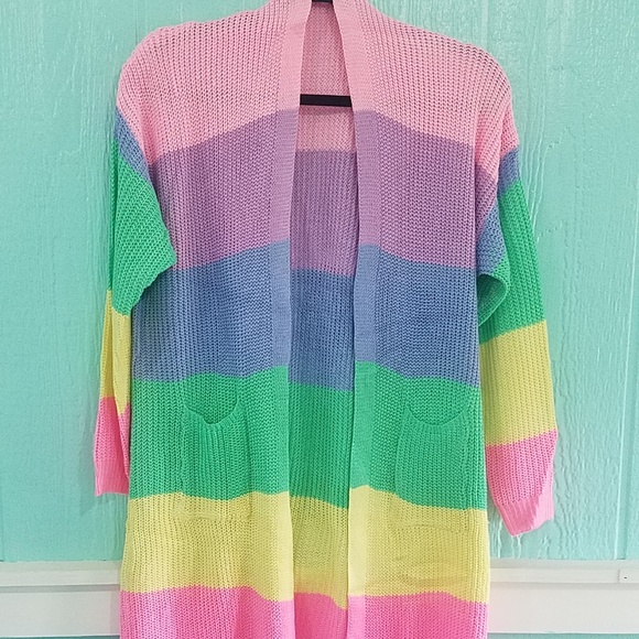 Rainbow sweater - Picture 1 of 1
